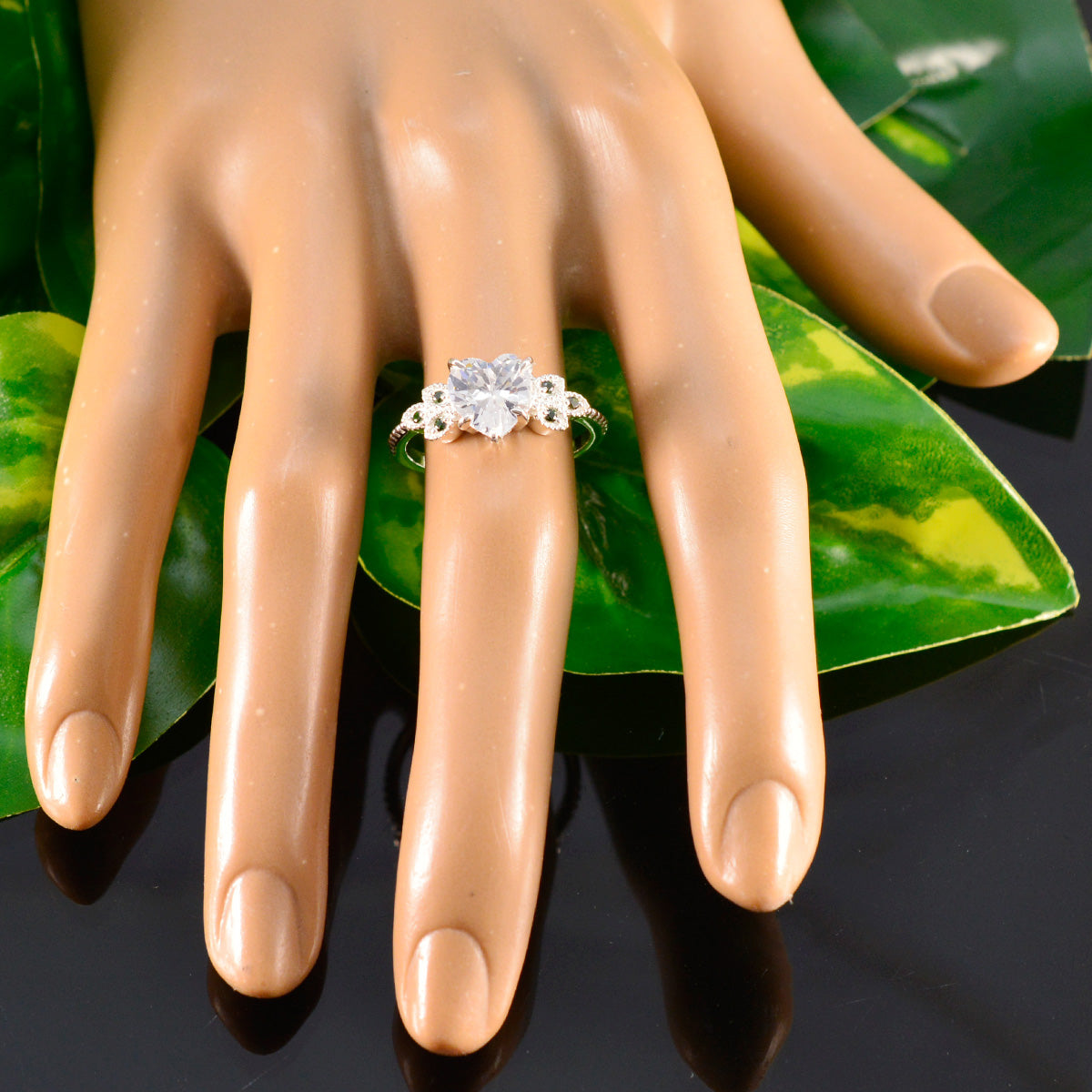 Emerald CZ multiple Russian Silver Green Gemstone Featherlight Luxurious Ring Jewelry