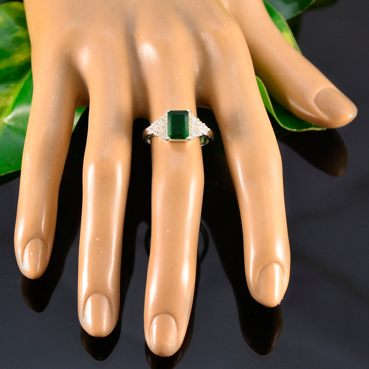 Emerald CZ Halo German 925 Silver Green Gemstones Featherlight Glamorous Ring Jewellery