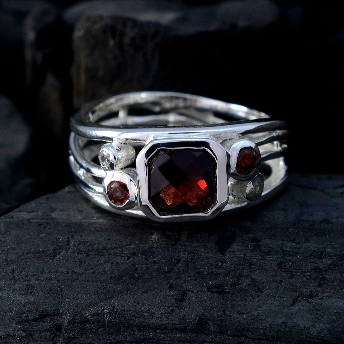 Garnet Trilogy German 92.5 Silver Red Gems Classic Fairytale Ring Jewelry