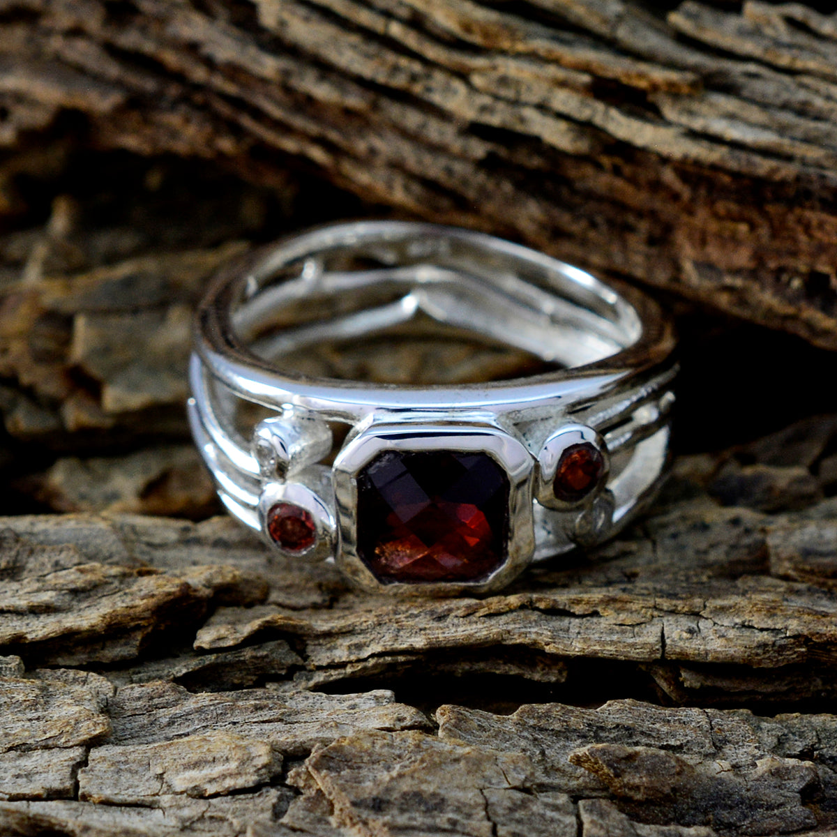 Garnet Trilogy German 92.5 Silver Red Gems Classic Fairytale Ring Jewelry