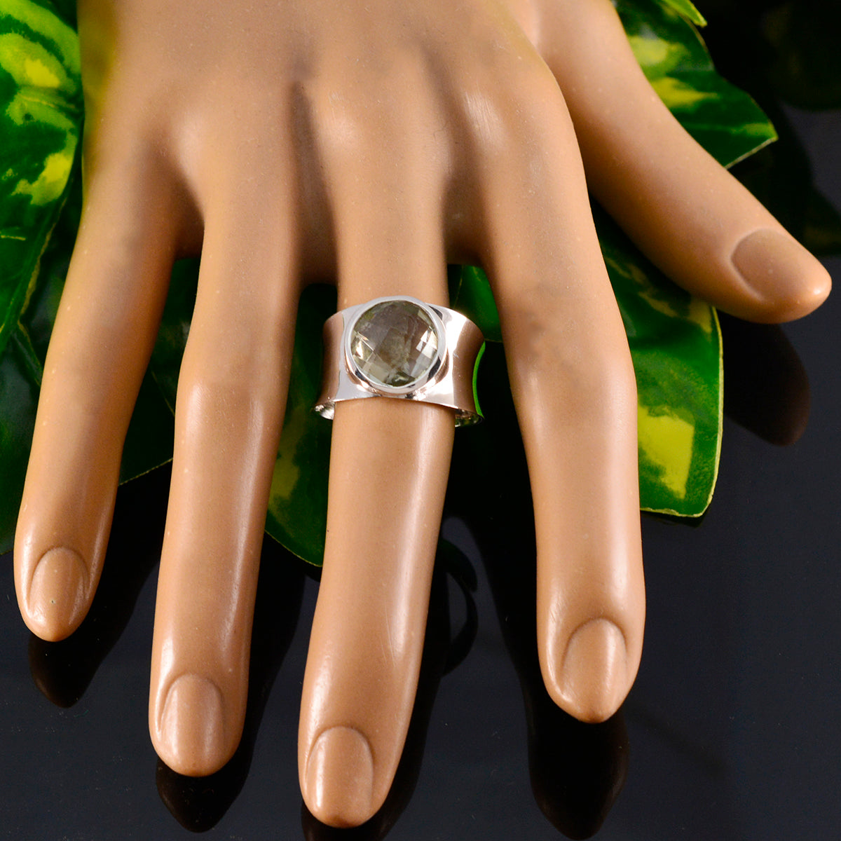 Green Amethyst Solitaire German 925 Silver Green Gems Edgy Armor Band Jewellery