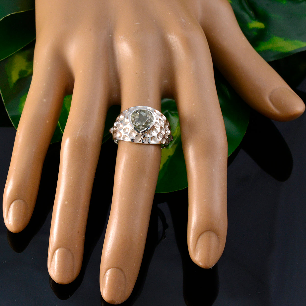 Green Amethyst Solitaire Egyptian Silver Green Gems Classic Luxurious Ring Jewellery