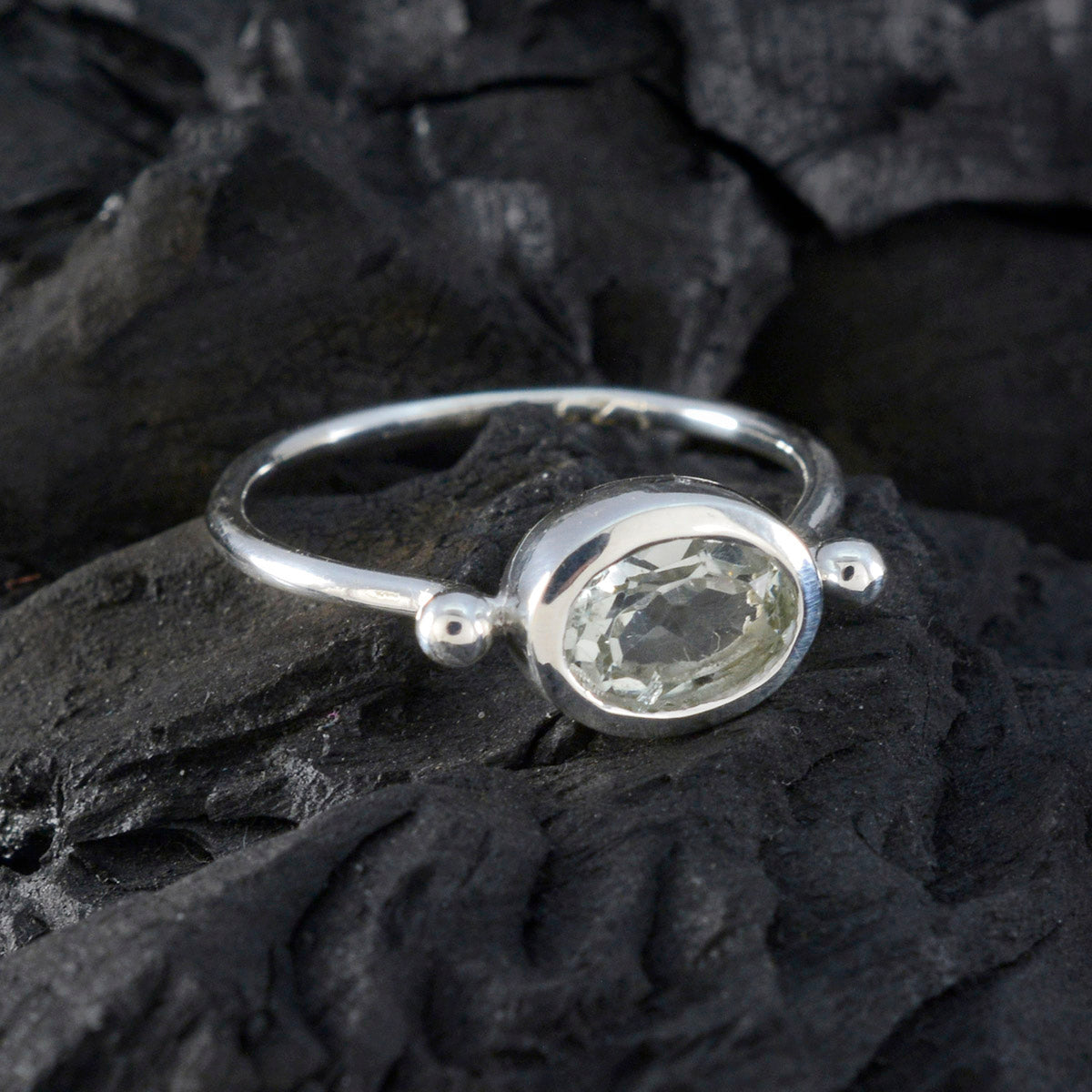 Green Amethyst Solitaire Korean 92.5 Silver Green Gemstones Dainty Modern Ring Jewellery