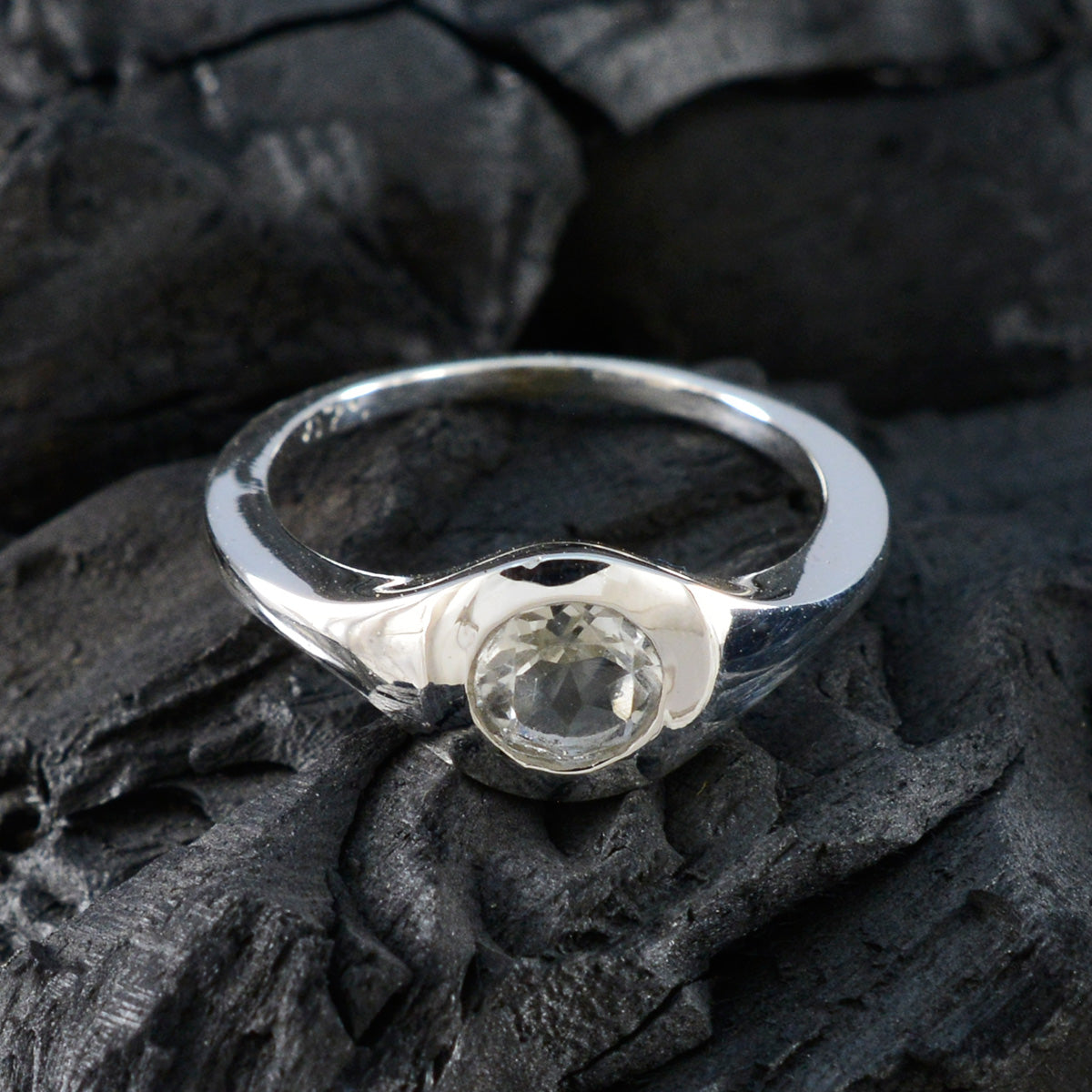 Green Amethyst Solitaire Moroccan 925 Sterling Silver Green Gemstone Featherlight Glamorous Ring Jewelry