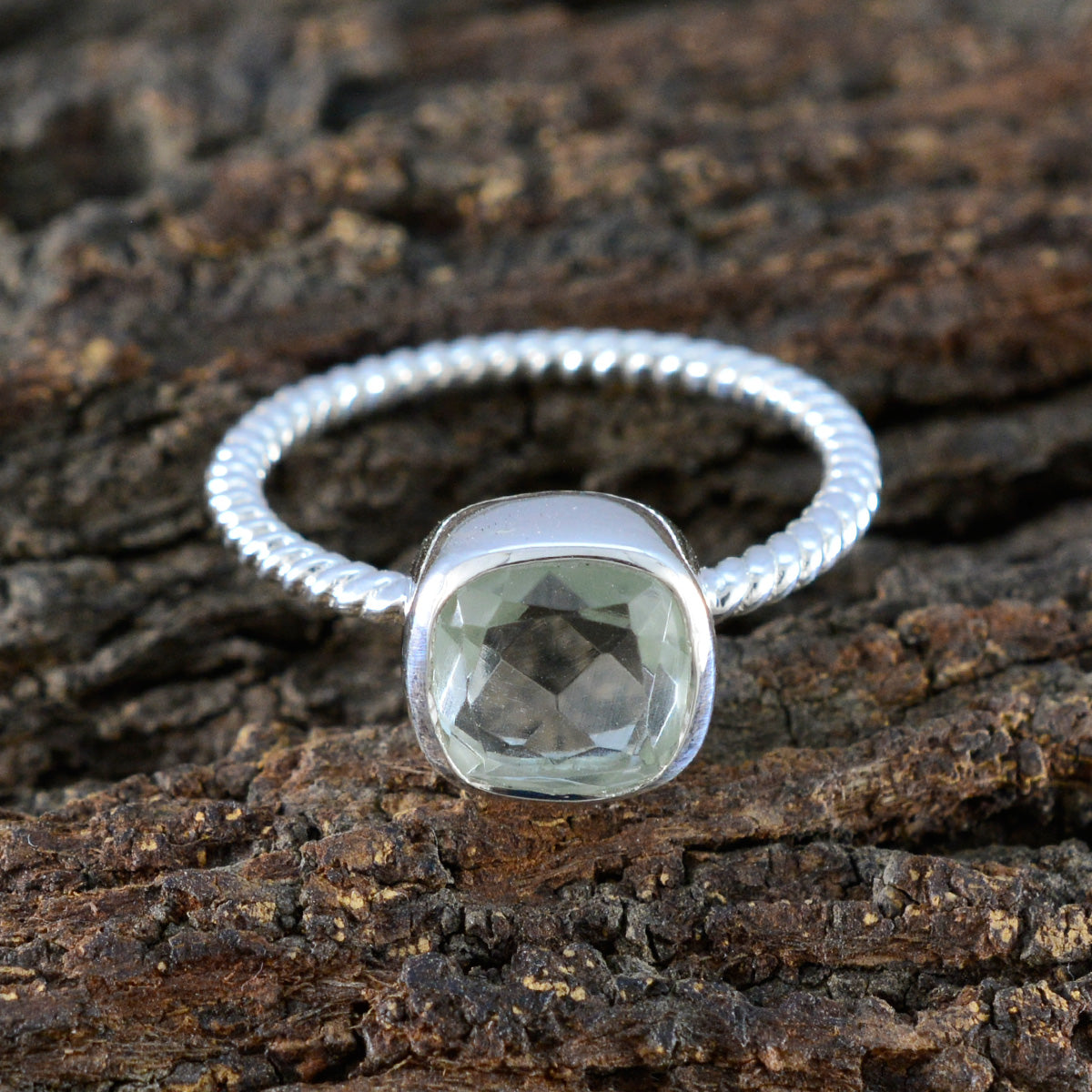 Green Amethyst Solitaire Japanese 925 Sterling Silver Green Gemstones Dainty Glamorous Ring Jewellery