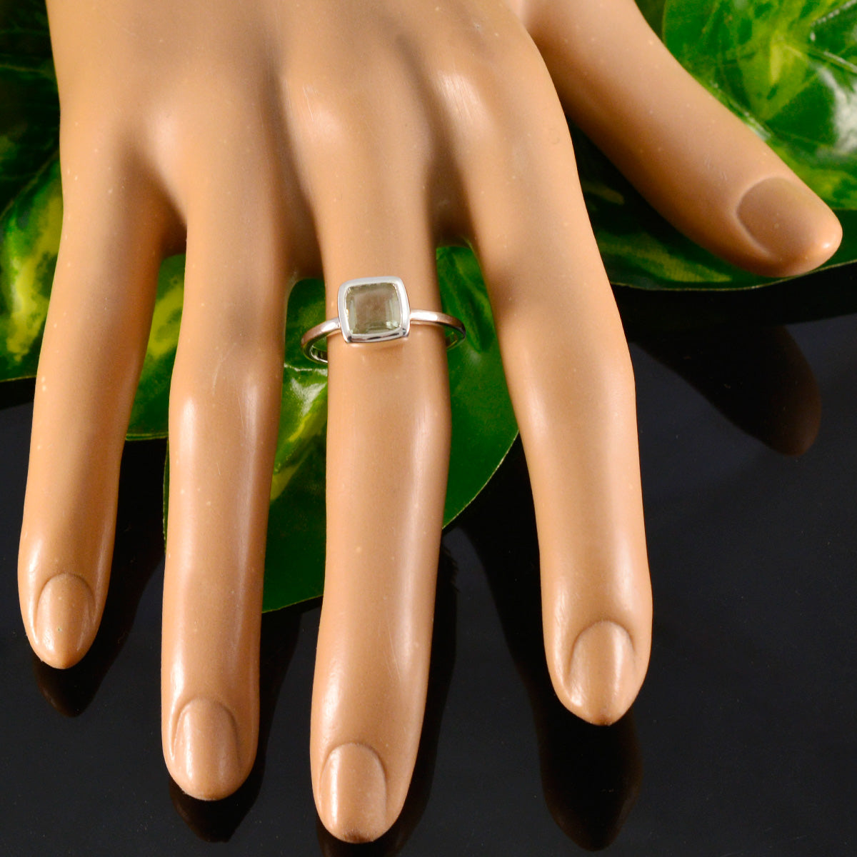 Grüner Amethyst Solitär Japanisches Sterling Silber Grüner Edelstein Zierlicher Luxuriöser Ring Schmuck