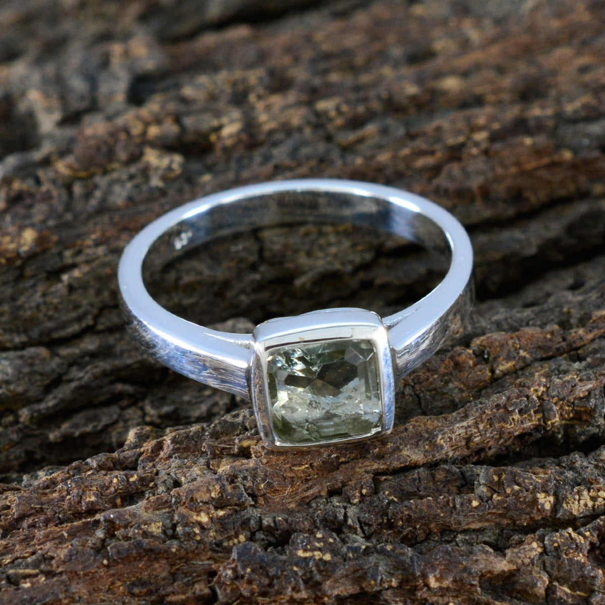 Green Amethyst Solitaire Moroccan Sterling Silver Green Gemstones Featherlight Fairytale Ring Jewellery