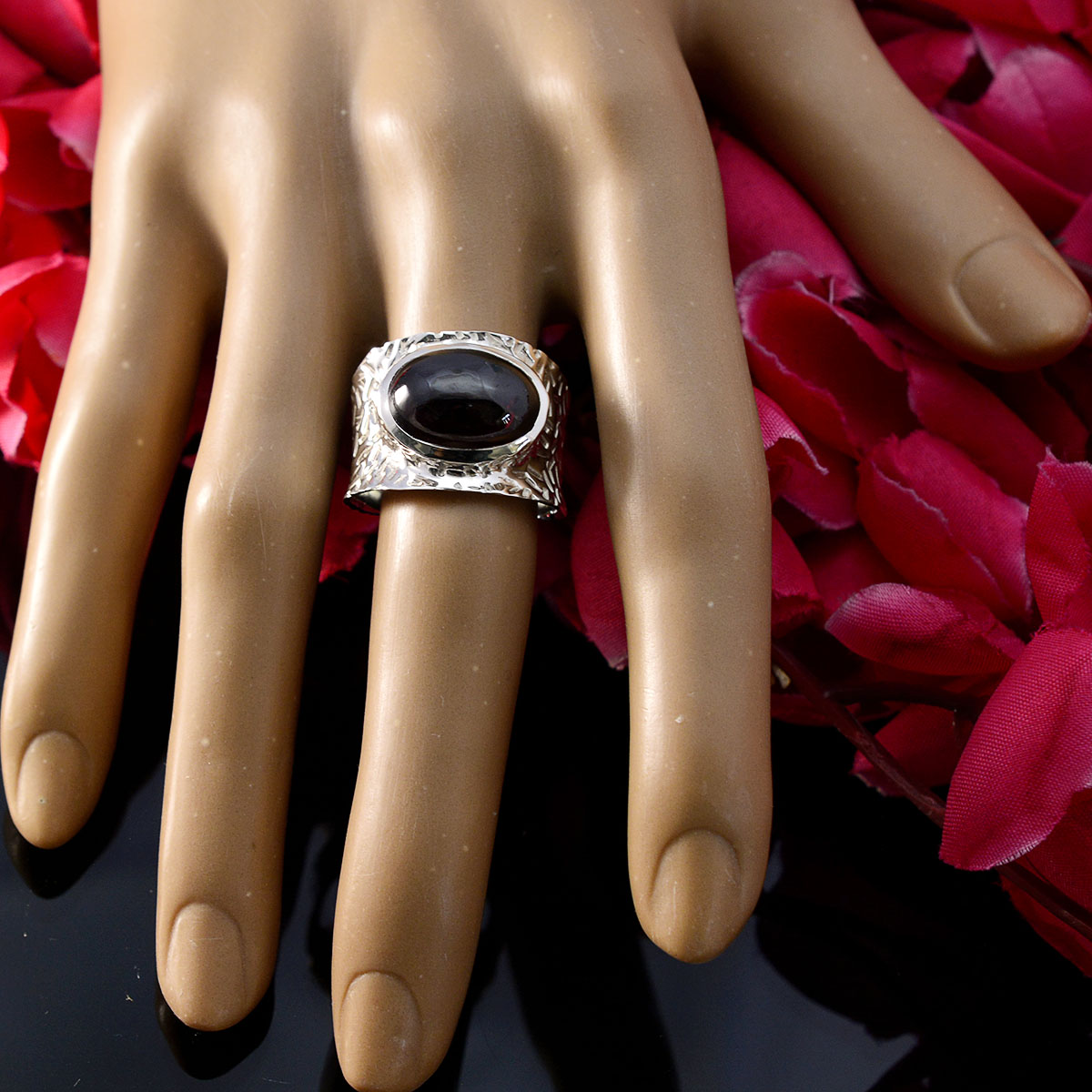 Garnet Solitaire Russian Silver Red Gemstone Essential  engravings Ring Jewelry