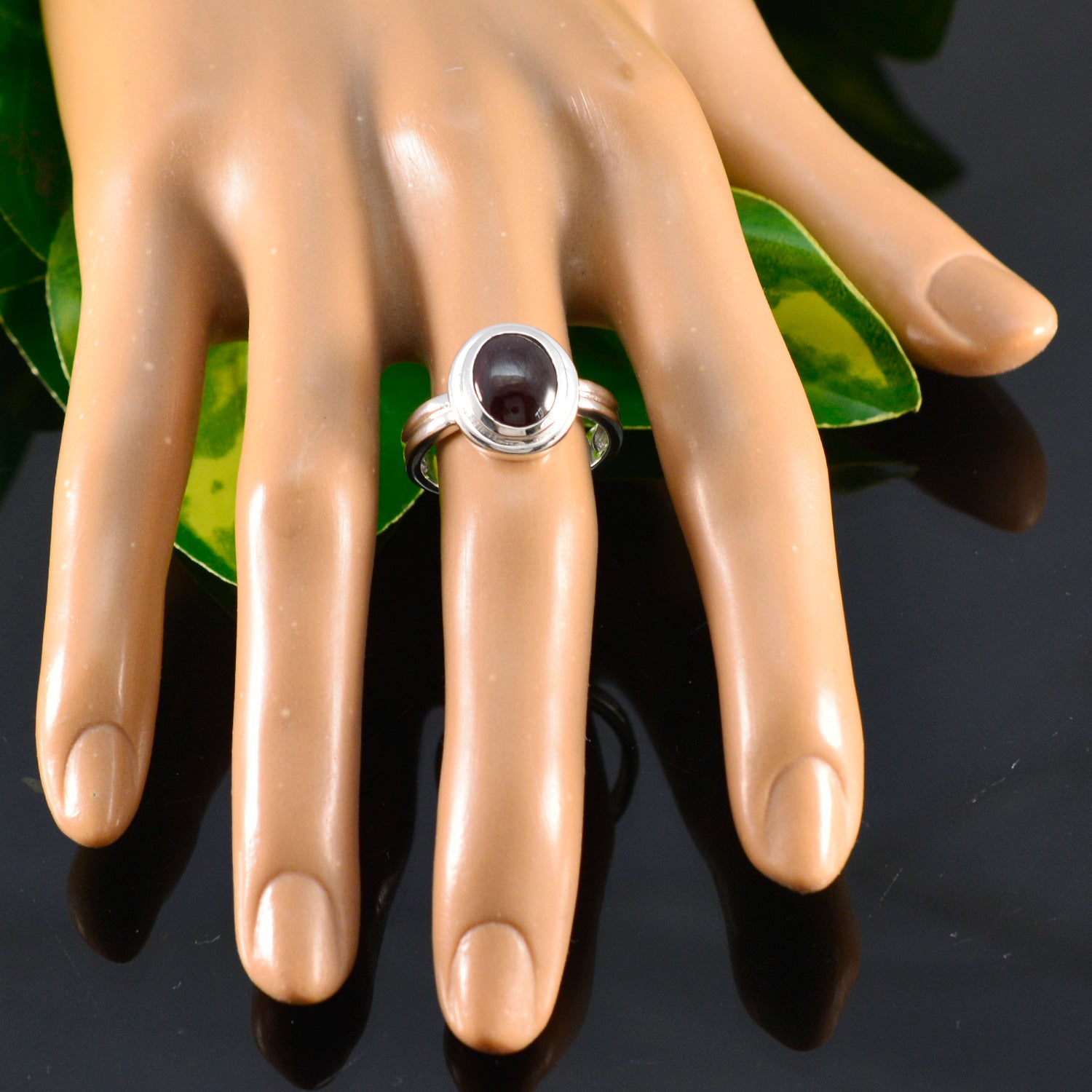 Garnet Solitaire Indian Silver Red Gemstone Classic Sophisticated Ring Jewellery