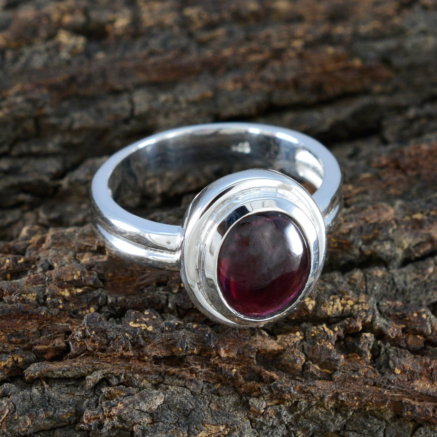 Garnet Solitaire Indian Silver Red Gemstone Classic Sophisticated Ring Jewellery