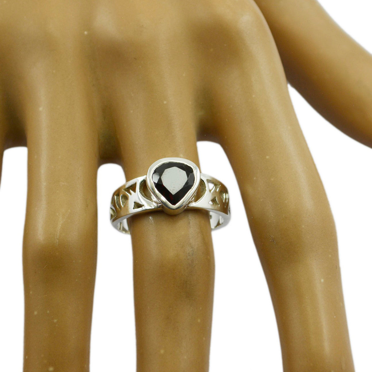 Garnet Solitaire African 925 Sterling Silver Red Gems Eye catching Sophisticated Ring Jewelry