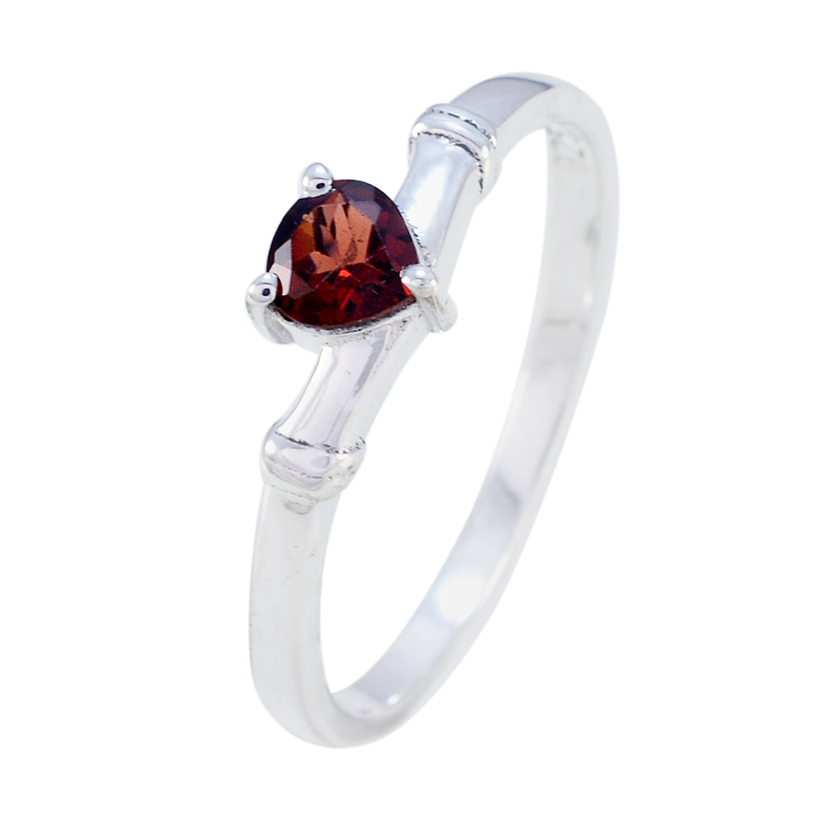 Anello delicato ed elegante con gemme rosse in argento americano 92,5 e granato solitario Immagine secondaria del prodotto