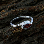 Garnet Solitaire Moroccan Silver Red Gemstone Featherlight Contemporary Ring Jewelry