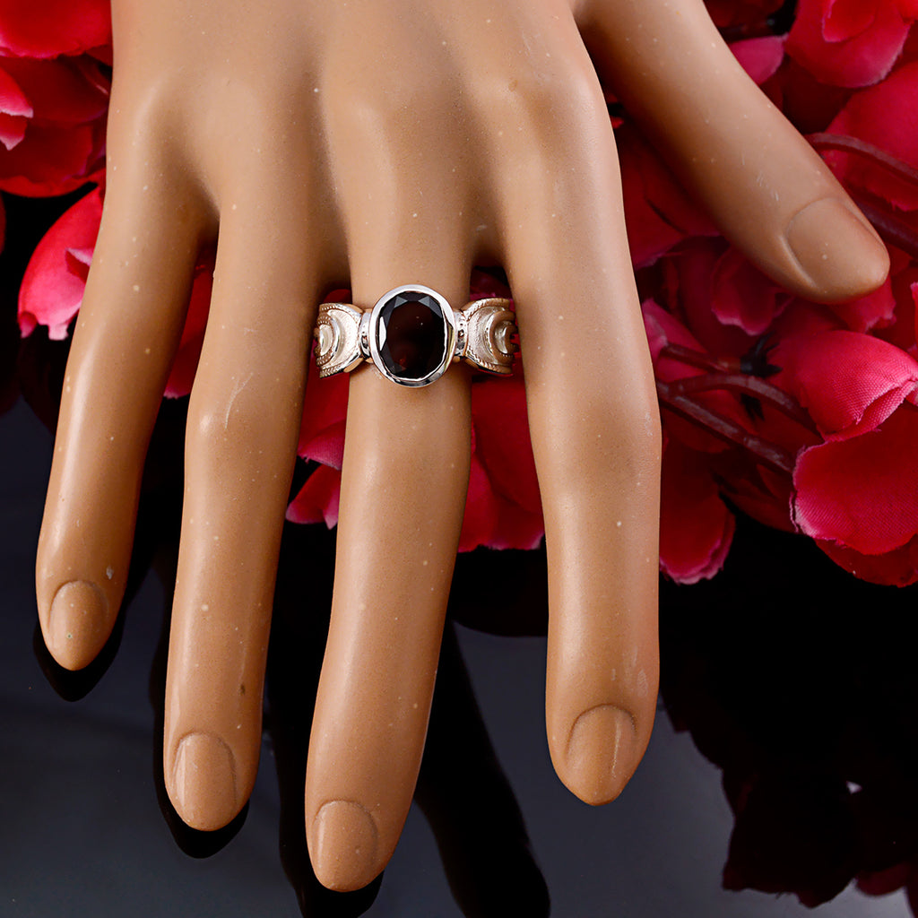 Garnet Solitaire Russian 925 Sterling Silver Red Gemstones Mid weight Feminine Ring Jewelry