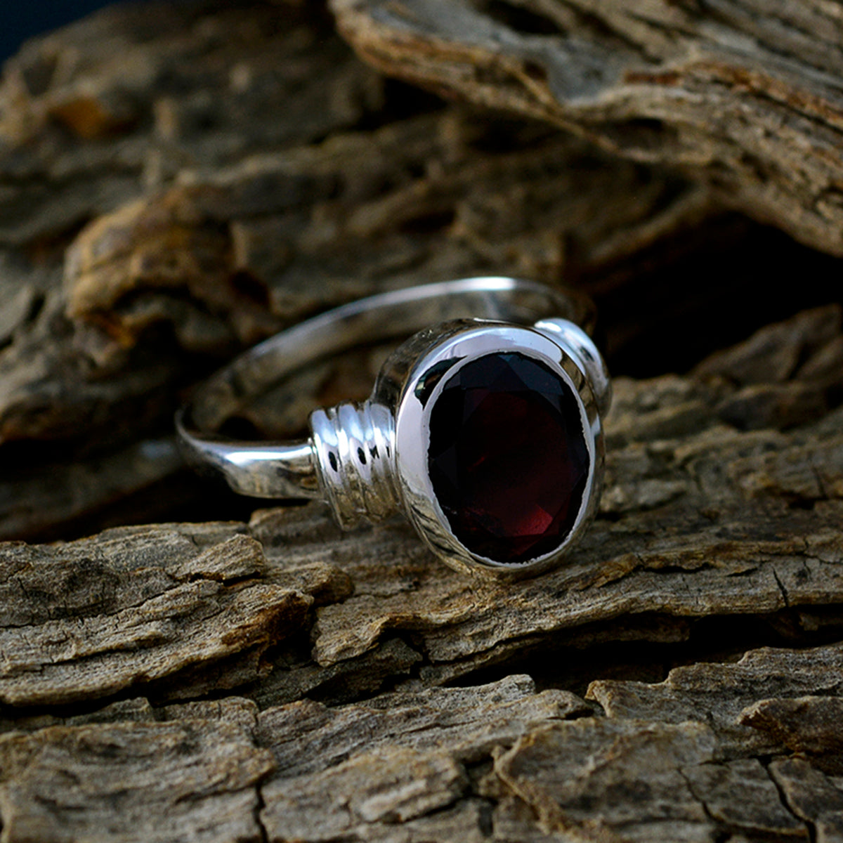 Garnet Solitaire African Silver Red Gemstone Classic  Romantic Ring Jewelry