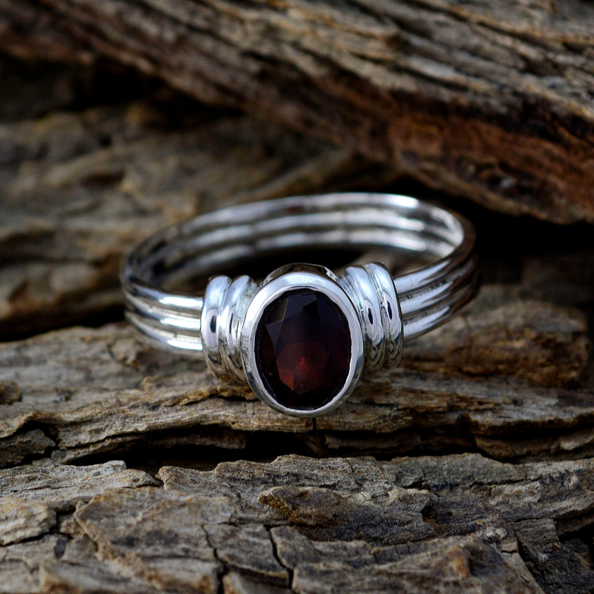 Garnet Solitaire Egyptian 92.5 Silver Red Gemstone Featherlight Heritage Ring Jewellery