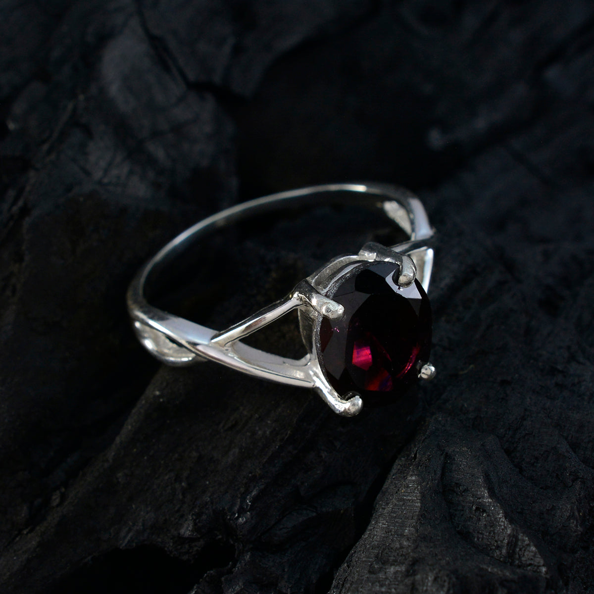 Garnet Solitaire American 925 Sterling Silver Red Gems Delicate Feminine Ring Jewellery