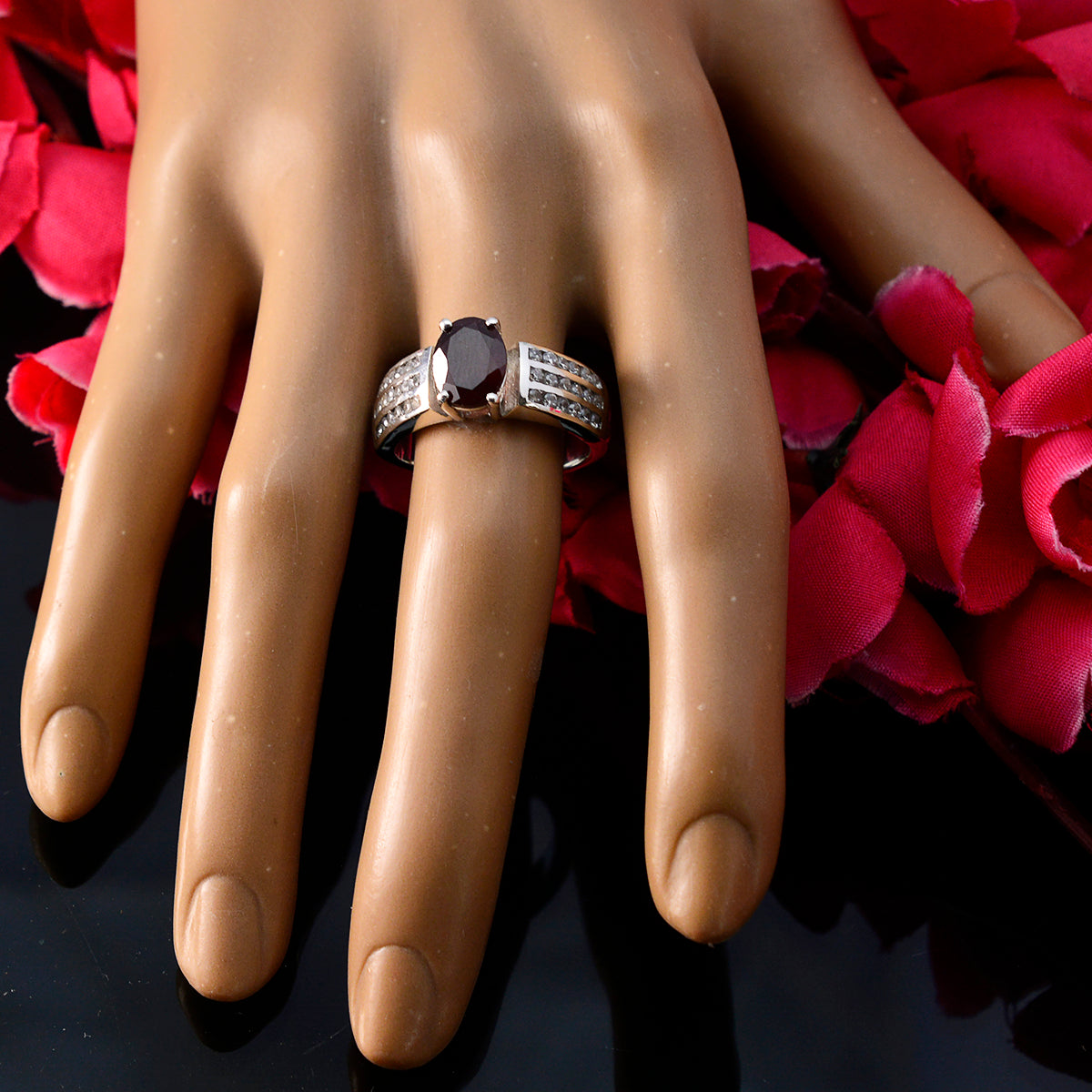 Garnet Solitaire African Silver Red Gemstone Eye catching Engagement Ring Jewelry