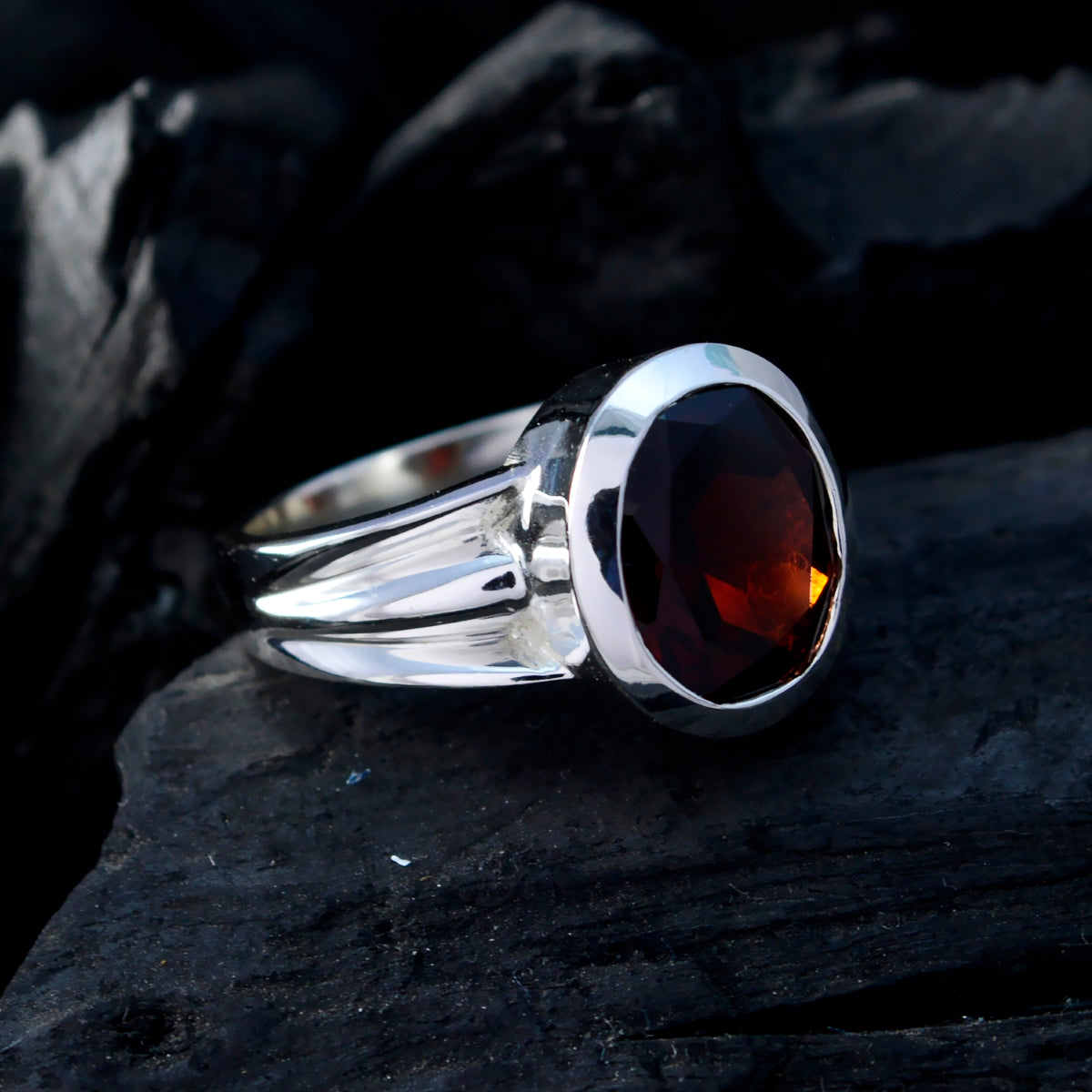 Garnet Solitaire African 925 Silver Red Gems Eye catching Promise Ring Jewellery