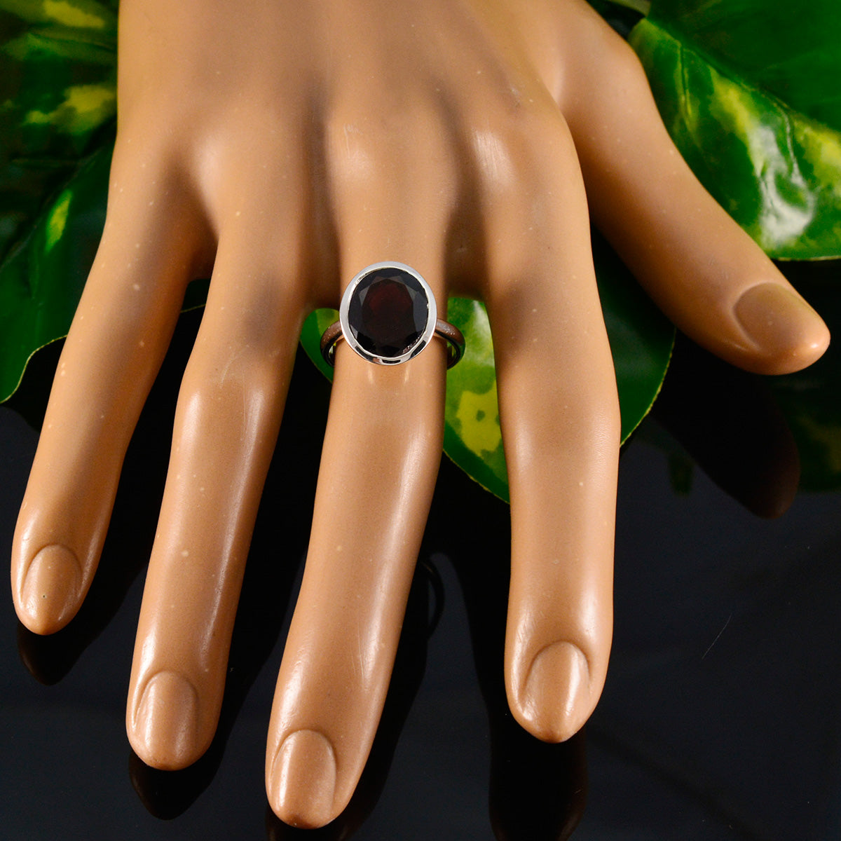 Garnet Solitaire Japanese 925 Silver Red Gemstone Whisper thin Modern Ring Jewellery