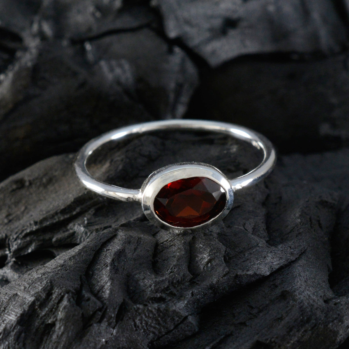 Garnet Solitaire American 925 Sterling Silver Red Gemstone Elegant  Feminine Ring Jewellery