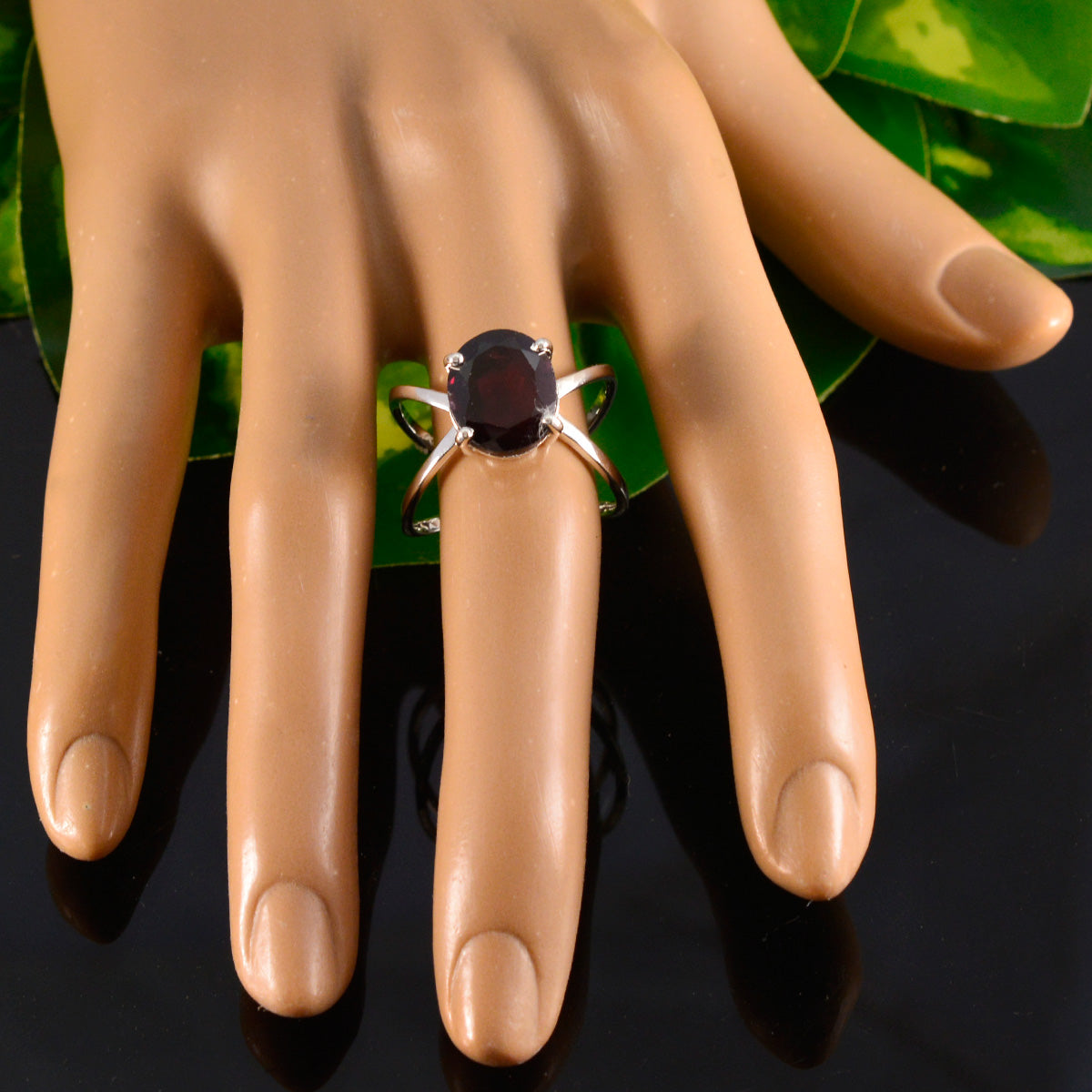 Garnet Solitaire German 92.5 Silver Red Gems Tiny Trendy Ring Jewelry