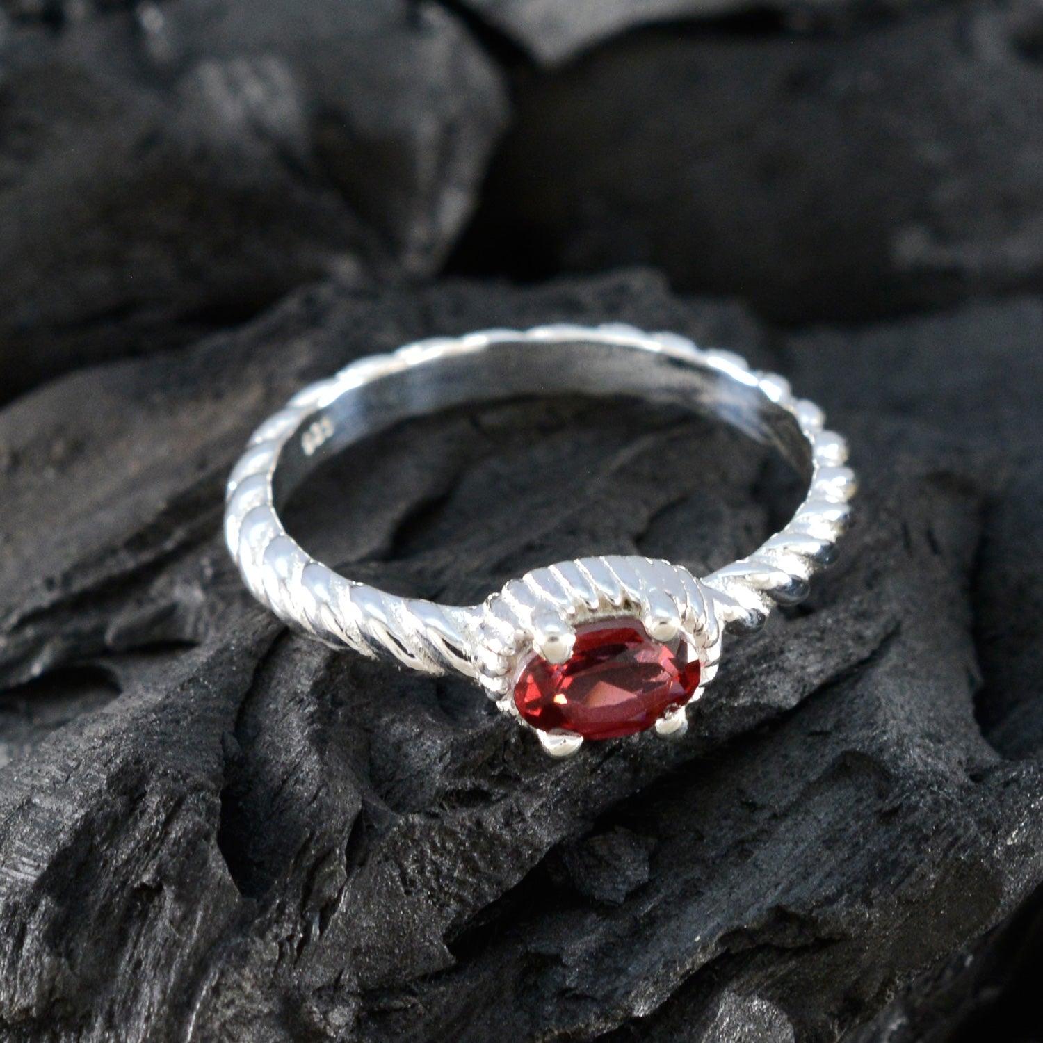 Garnet Solitaire American Sterling Silver Red Gemstone Dainty Trendy Ring Jewellery