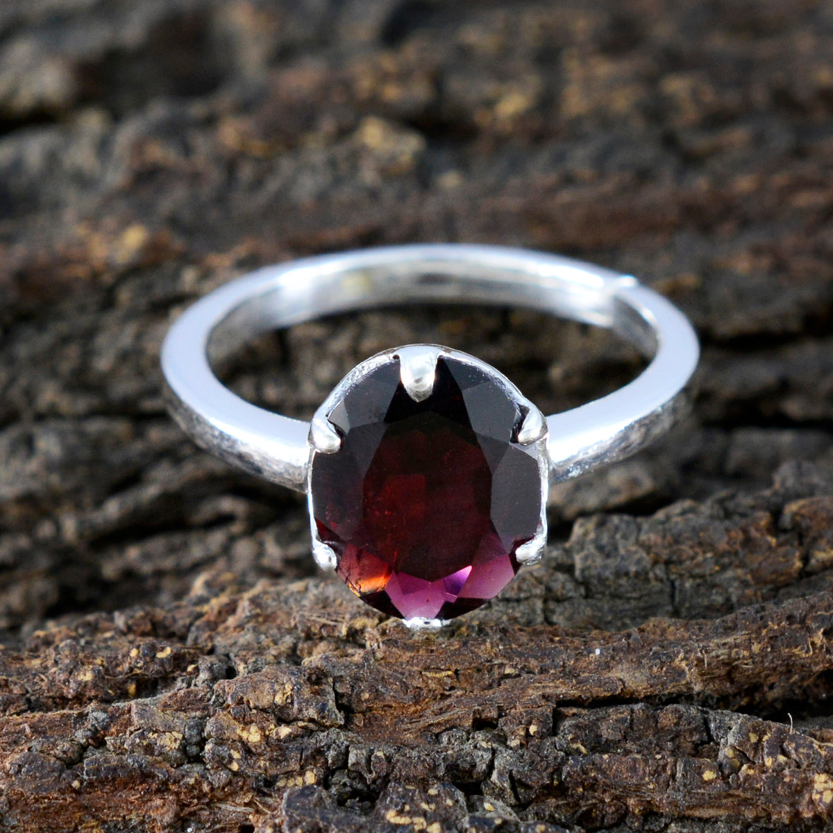 Garnet Solitaire Korean Sterling Silver Red Gemstones Delicate Sophisticated Ring Jewellery