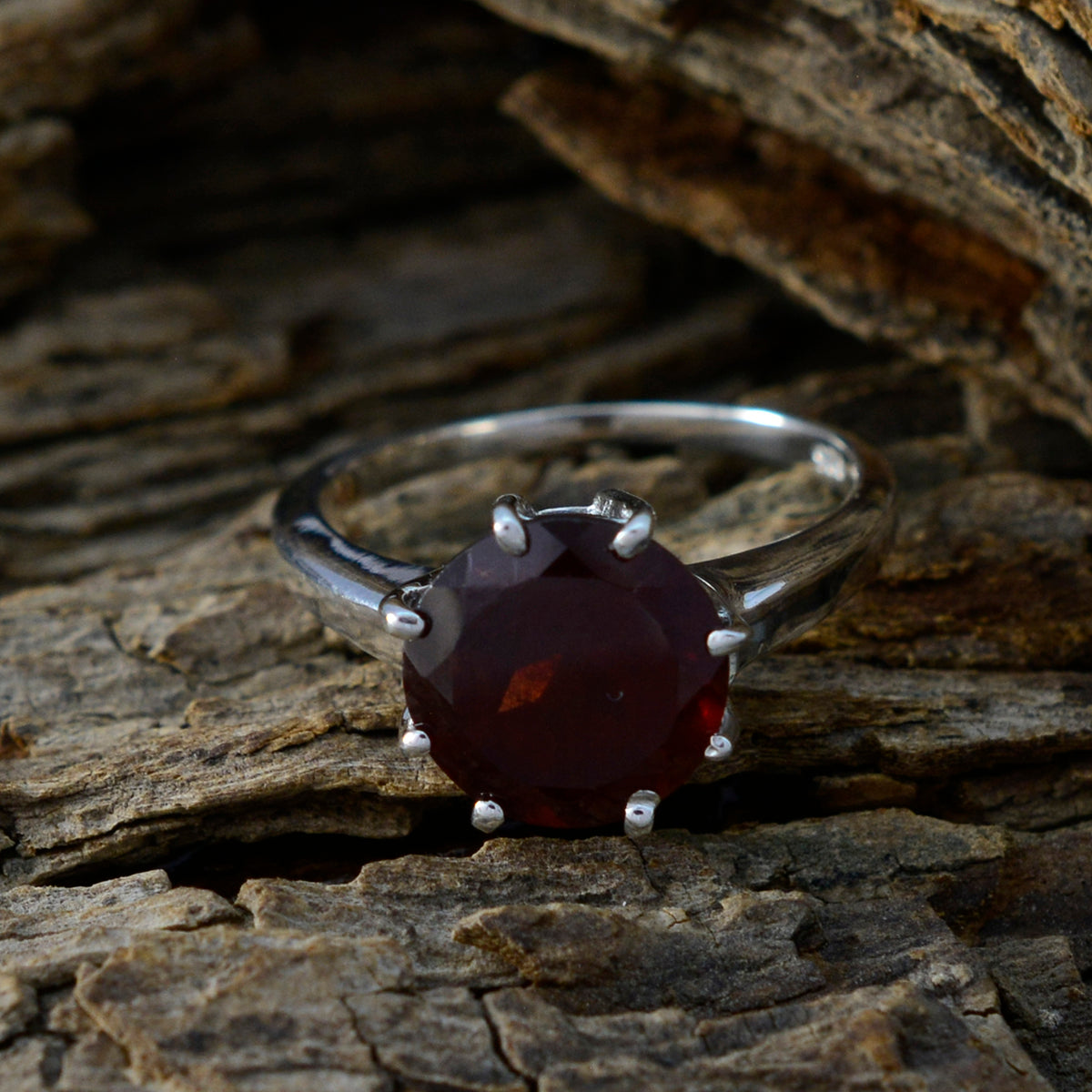 Garnet Solitaire Korean Sterling Silver Red Gems Whisper thin Glamorous Ring Jewellery