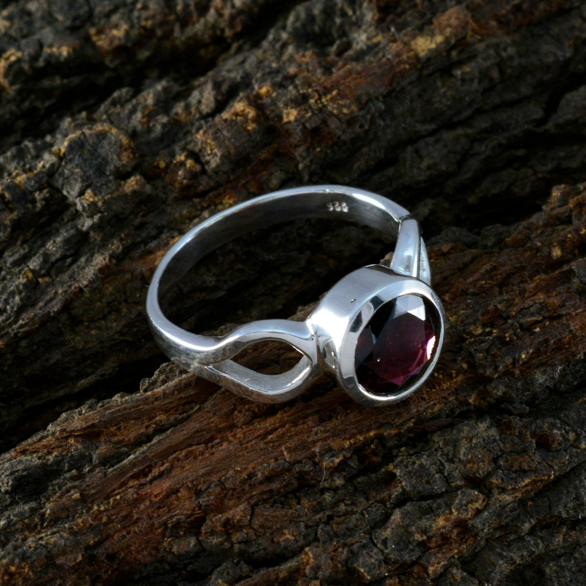 Garnet Solitaire African 925 Sterling Silver Red Gemstone Featherlight Feminine Ring Jewelry