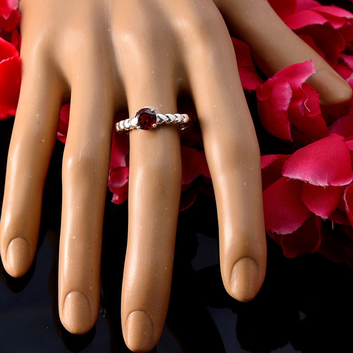 Granat Solitär Japanisches 925 Silber Rote Edelsteine Flüstern dünner luxuriöser Ring Schmuck