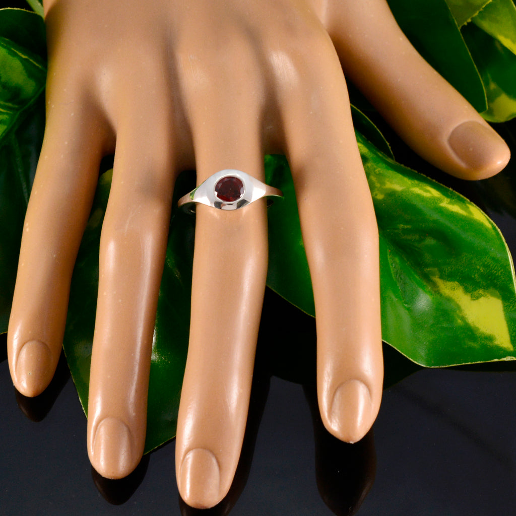Garnet Solitaire Egyptian Silver Red Gemstones Featherlight Sophisticated Ring Jewellery