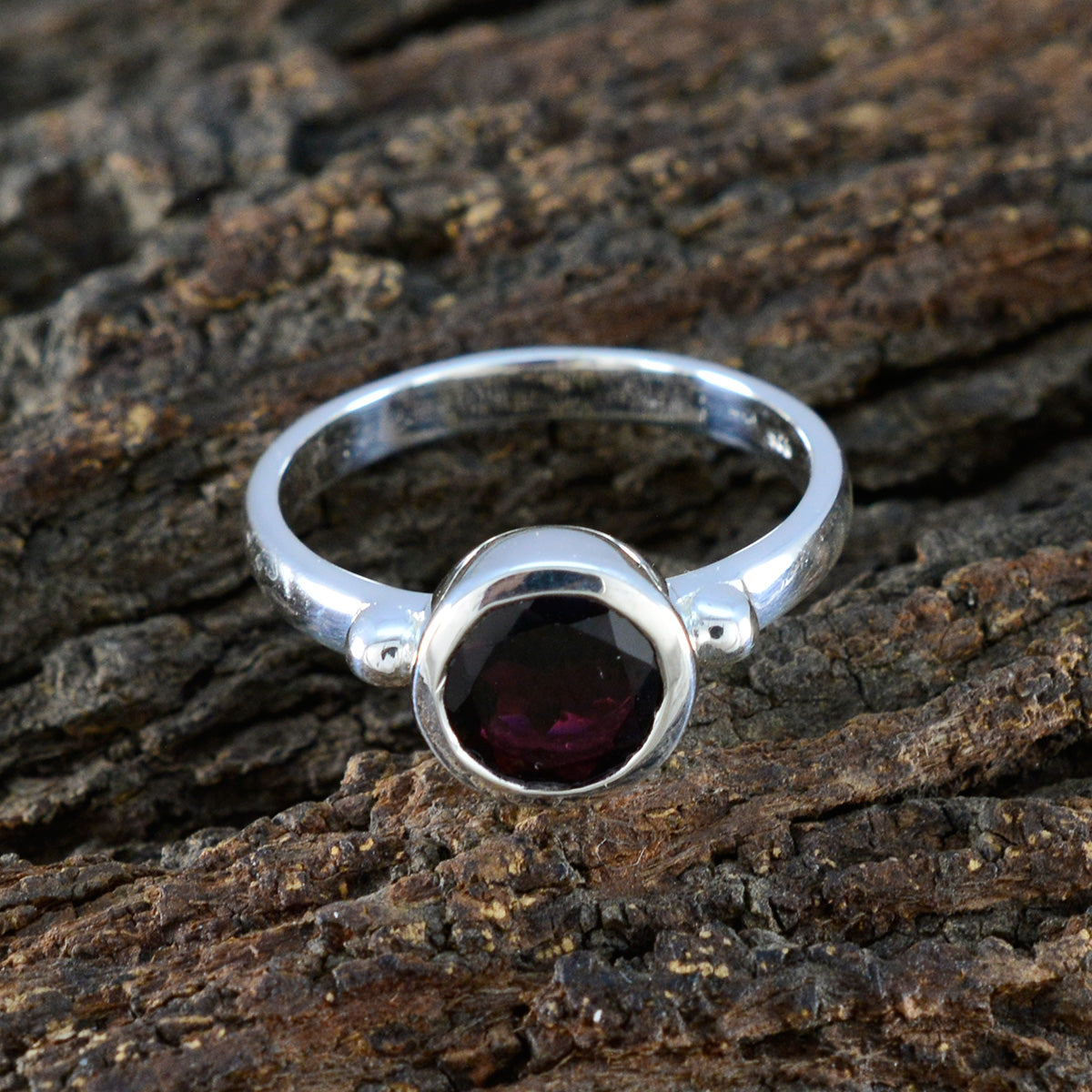 Garnet Solitaire Egyptian Silver Red Gemstone Slim Glamorous Ring Jewellery
