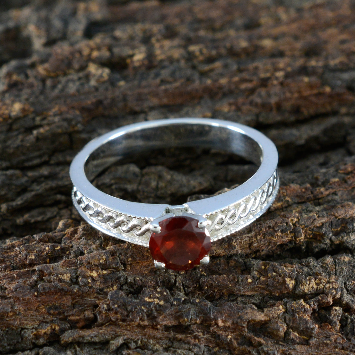 Garnet Solitaire Indian 925 Silver Red Gemstones Slim Sophisticated Ring Jewellery