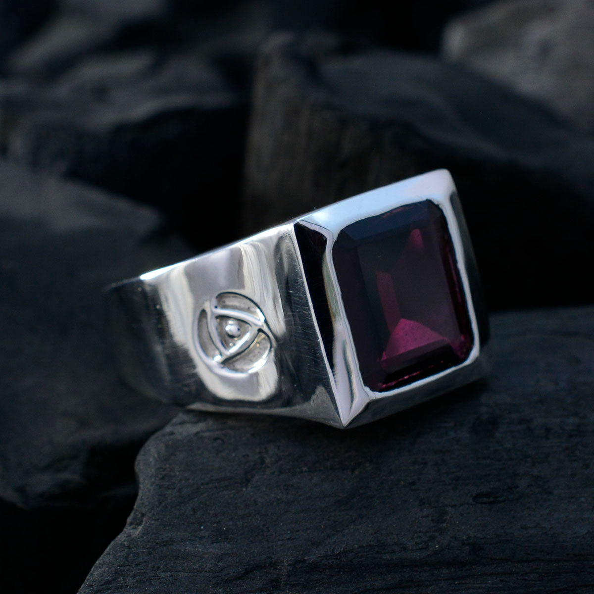 Garnet Solitaire Indian 92.5 Silver Red Gemstone Essential  Armor Ring Jewelry