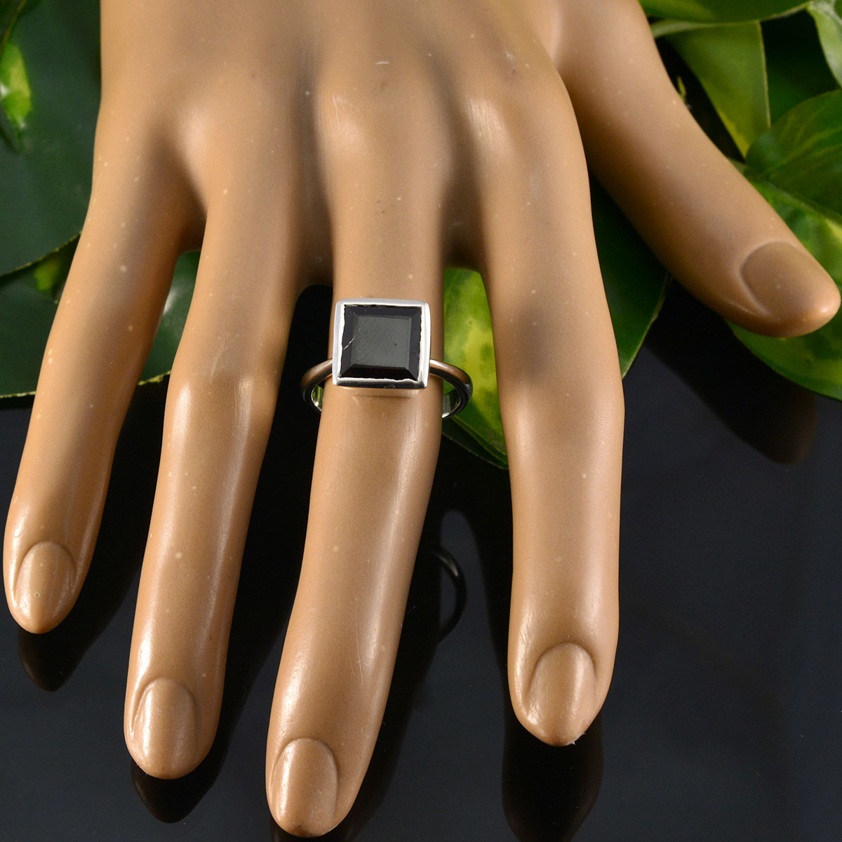 Garnet Solitaire Indian Sterling Silver Red Gems Classic Boho Ring Jewelry