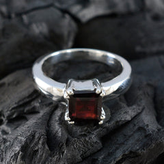 Garnet Solitaire Russian 92.5 Silver Red Gems Classic Glamorous Ring Jewelry