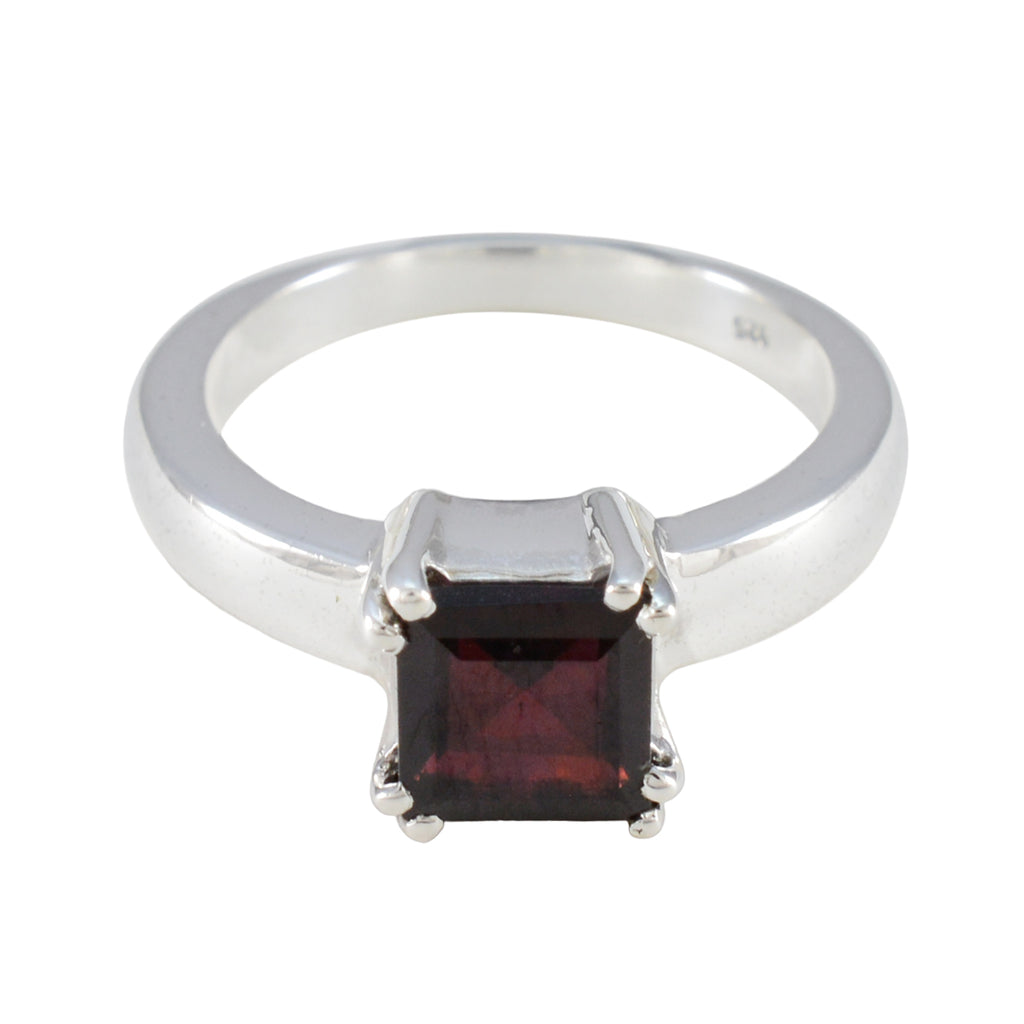Garnet Solitaire Russian 92.5 Silver Red Gems Classic Glamorous Ring Jewelry