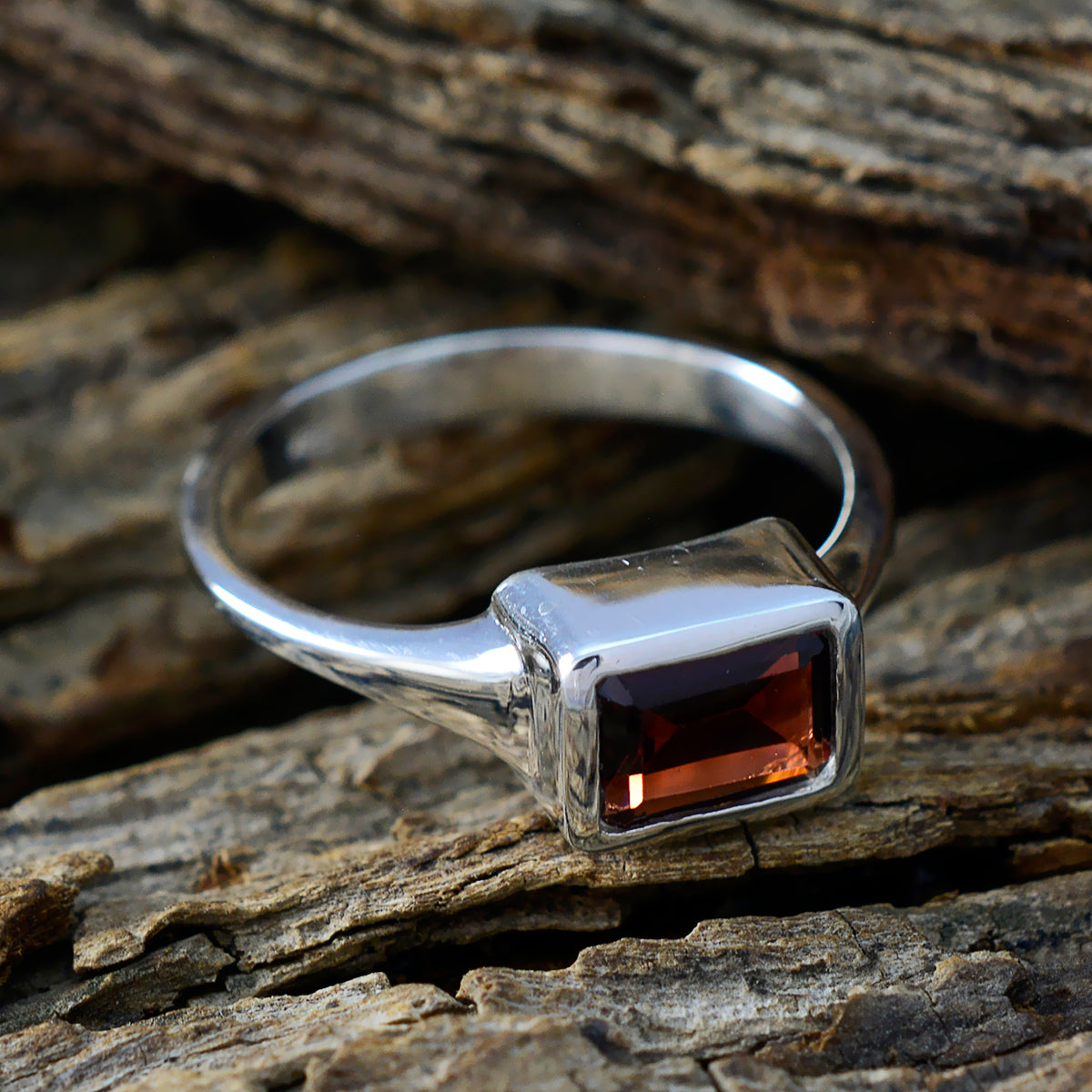 Garnet Solitaire Moroccan 92.5 Silver Red Gems Featherlight Romantic Ring Jewelry