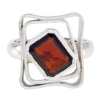 Garnet Solitaire German Sterling Silver Red Gemstone Mid weight Signet Ring Jewellery