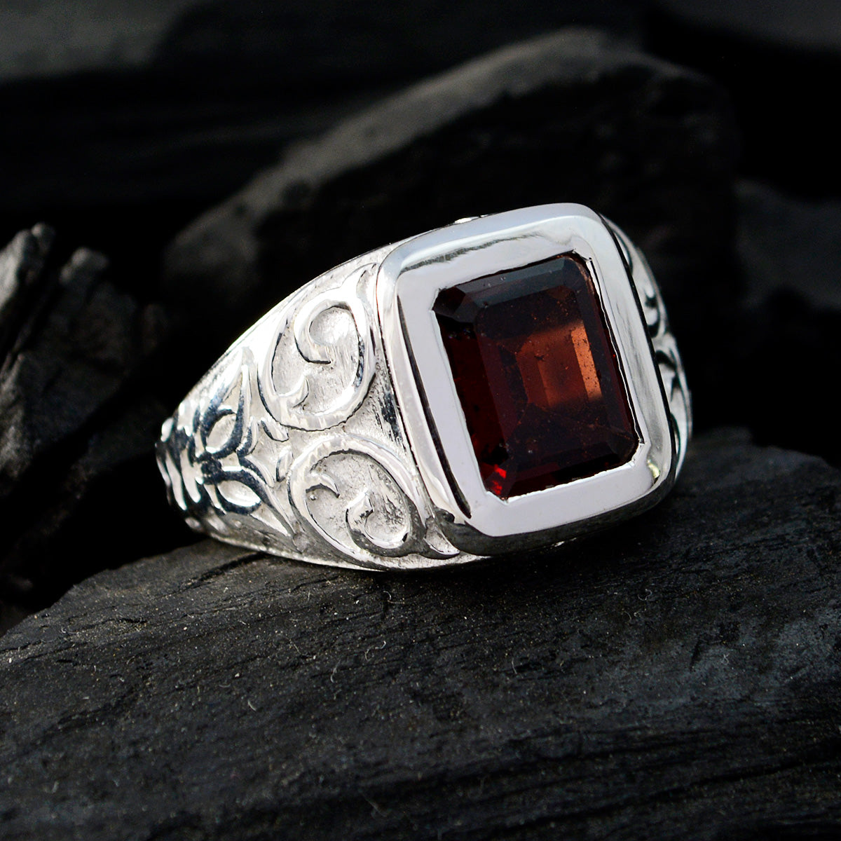 Garnet Solitaire Egyptian Sterling Silver Red Gems Eye catching Signet Ring Jewelry