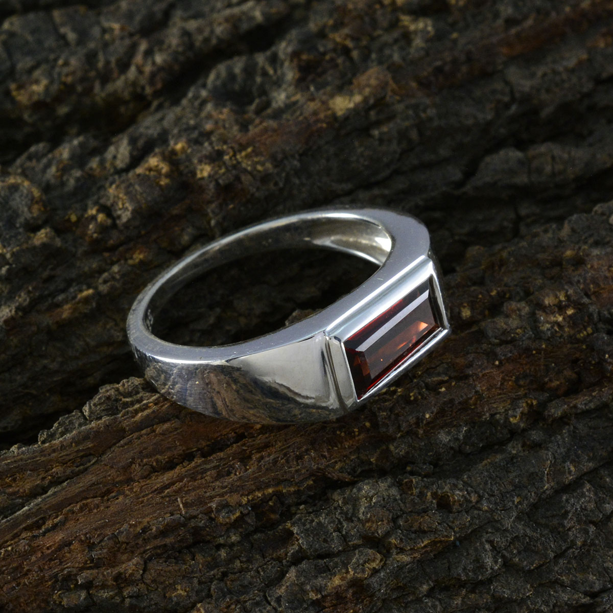 Garnet Solitaire German 925 Sterling Silver Red Gems Tiny Artisan Ring Jewellery