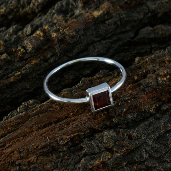 Garnet Solitaire American 92.5 Silver Red Gems Elegant  Modern Ring Jewelry
