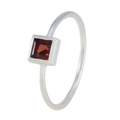 Garnet Solitaire American 92.5 Silver Red Gems Elegant  Modern Ring Jewelry