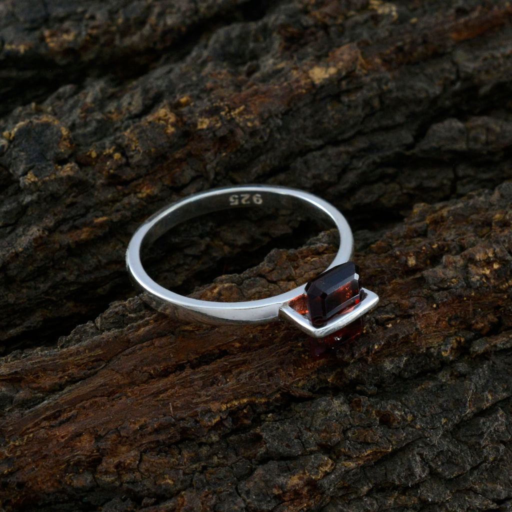 Garnet Solitaire Japanese 925 Silver Red Gemstones Dainty Contemporary Ring Jewelry