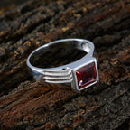 Garnet Solitaire Moroccan Sterling Silver Red Gemstone Classic Feminine Ring Jewelry