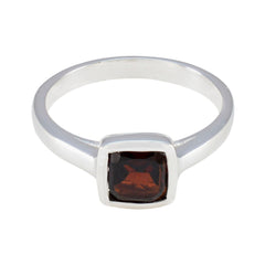Garnet Solitaire Egyptian 925 Silver Red Gems Featherlight Luxurious Ring Jewelry