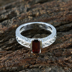 Garnet Solitaire Russian 92.5 Silver Red Gems Eye catching Trendy Ring Jewelry