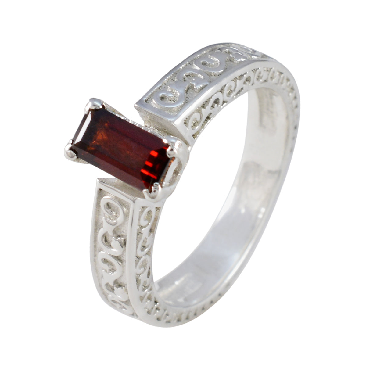 Garnet Solitaire Russian 92.5 Silver Red Gems Eye catching Trendy Ring Jewelry