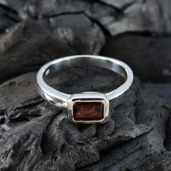 Garnet Solitaire French Sterling Silver Red Gems Featherlight Contemporary Ring Jewellery
